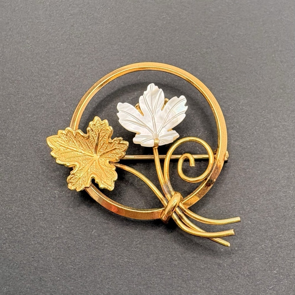 Vintage Creed‎ 1/20 12KT Gold Filled Mother of Pearl Carved Leaf Brooch 1.5"